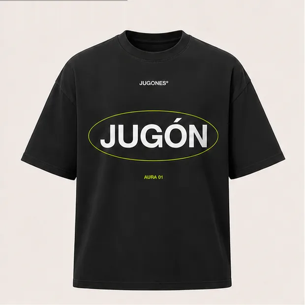 Camiseta Aura Minimal en Negro lavado, vista delantera con la palabra JUGÓN